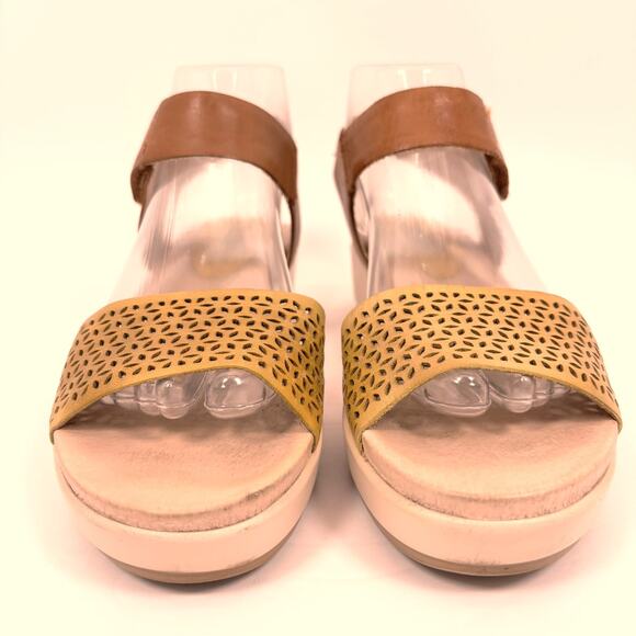 Pikolinos Mykonos Platform Wedge Sandals 39 8.5 Perforated Leather Shoes Yellow - Picture 3 of 11